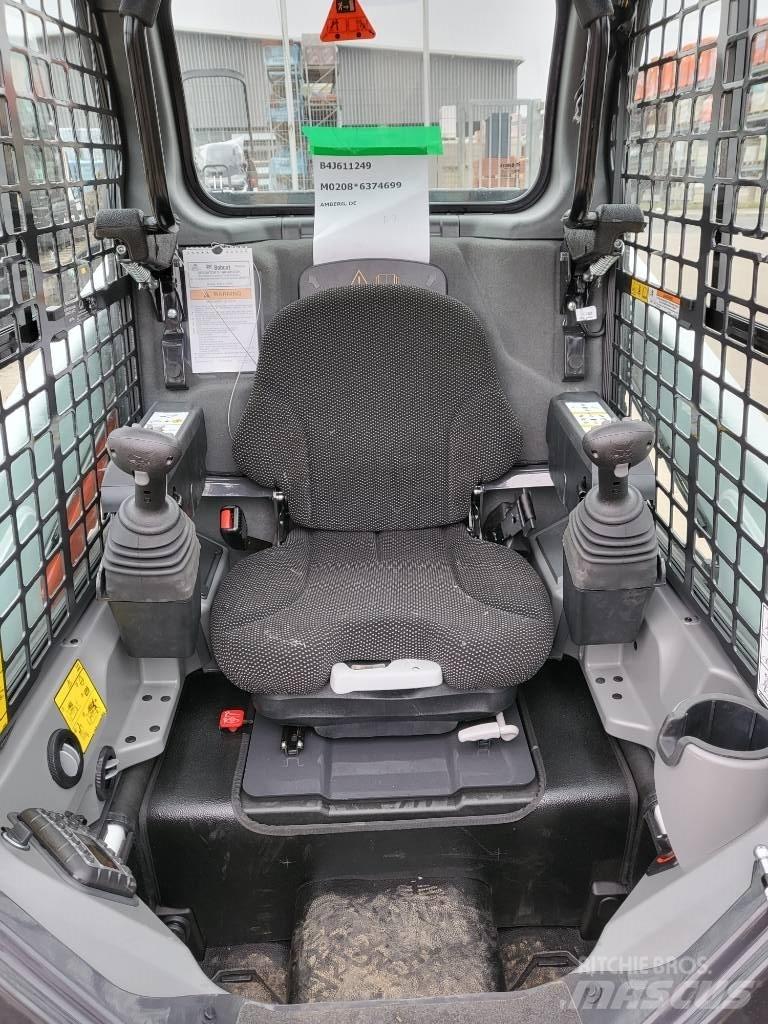 Bobcat T 450 Šmykom riadené nakladače