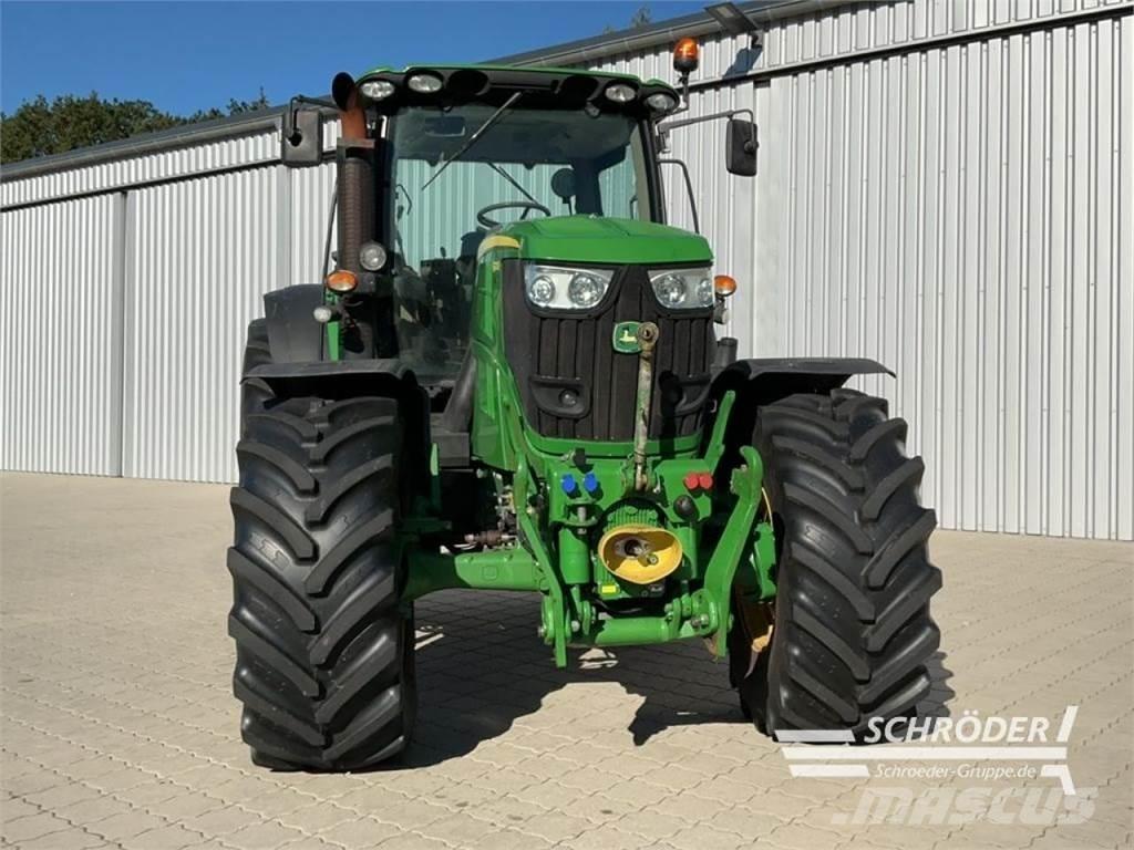 John Deere 6210 R Traktory