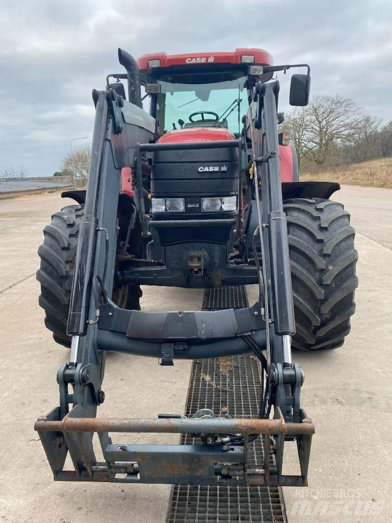 Case IH CVX 150 Traktory
