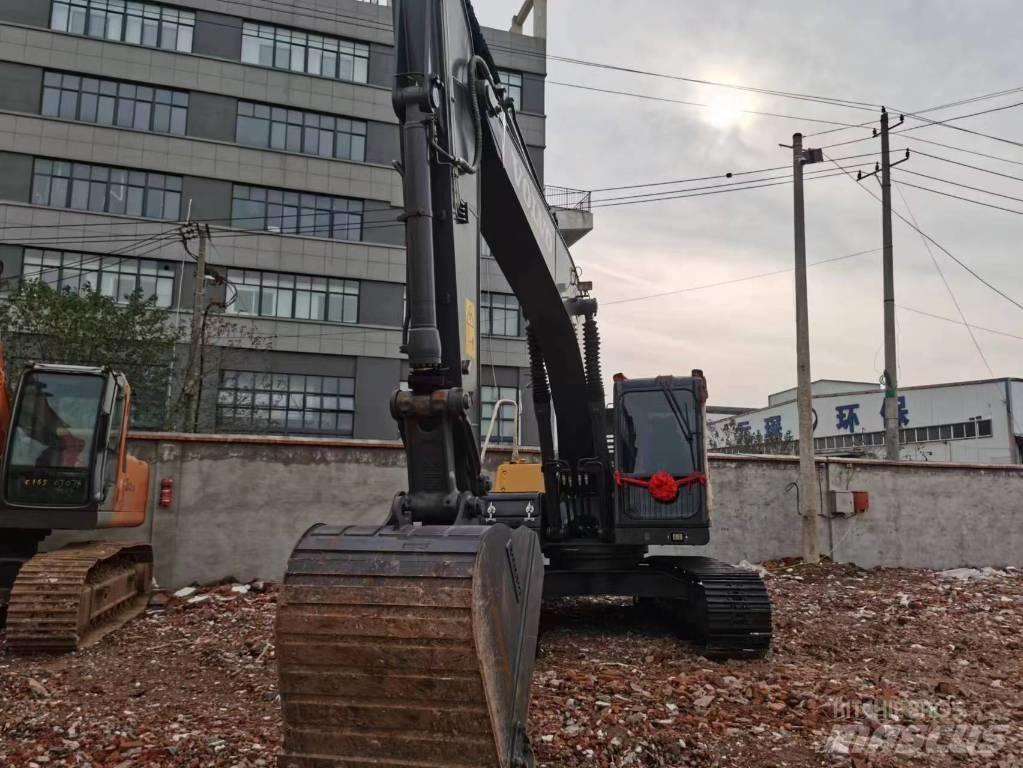 Volvo EC 210 Pásové rýpadlá