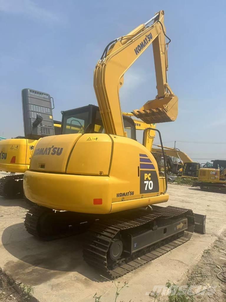Komatsu PC 70 Pásové rýpadlá