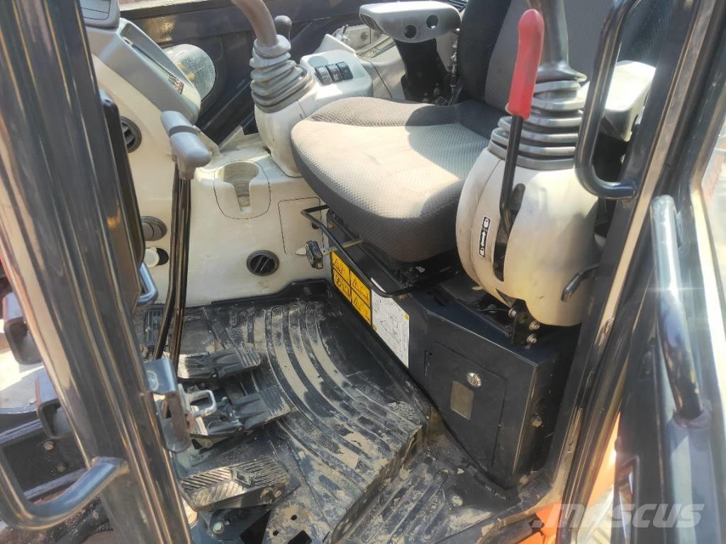 Hitachi ZX55USR-5A Mini rýpadlá < 7t