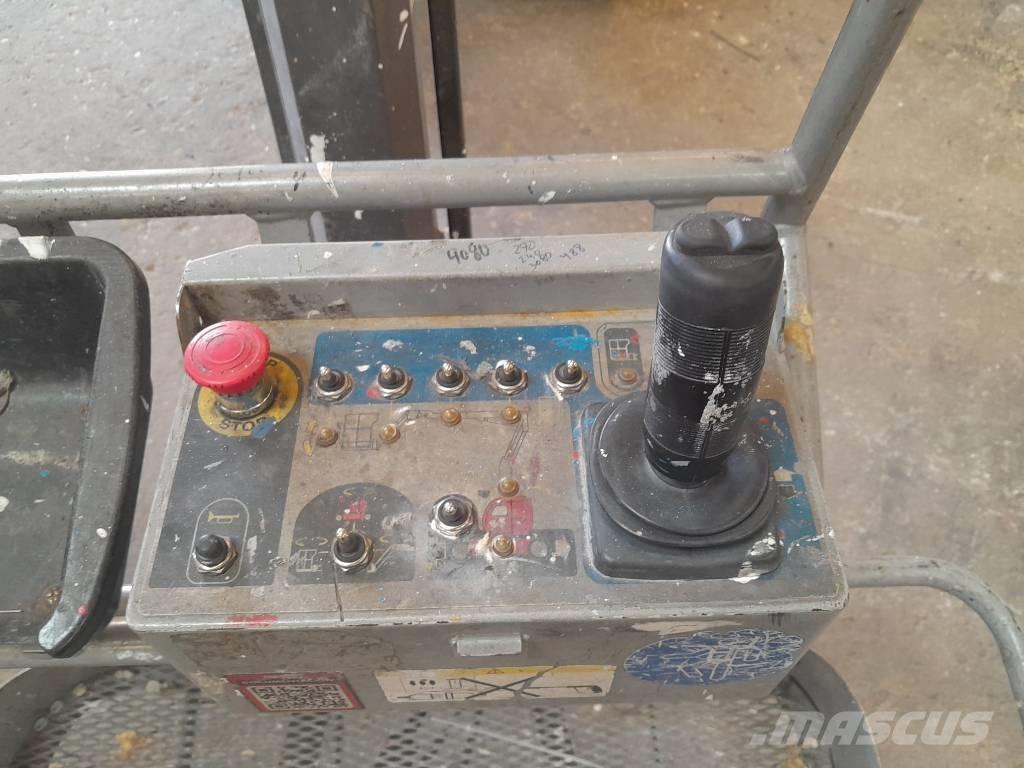 Manitou 120 AET JC Kĺbové plošiny