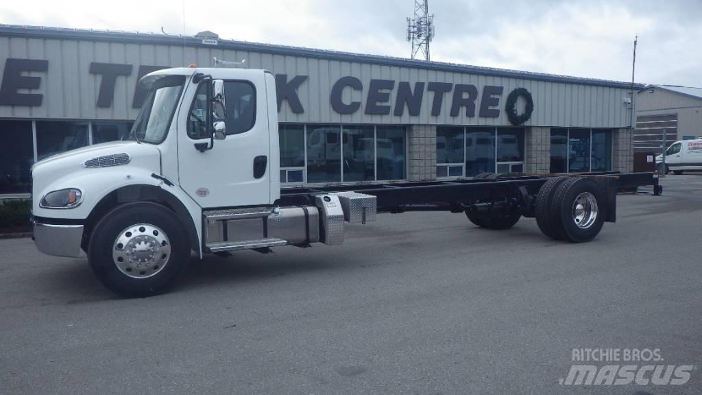 Freightliner M2 106 Nákladné vozidlá bez nadstavby