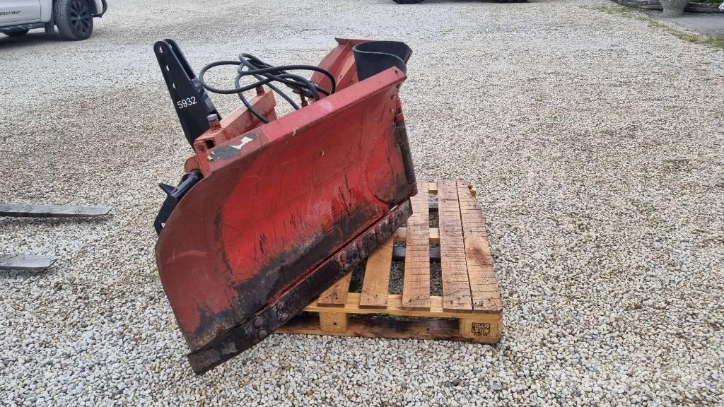 UNI-VÄG 200 Vikplog Pluhy