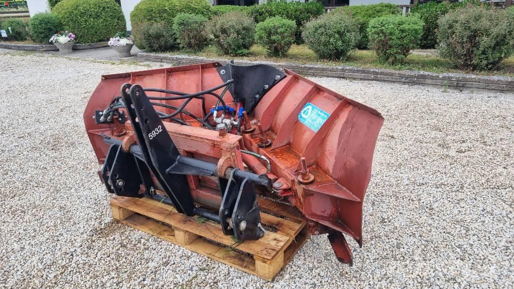 UNI-VÄG 200 Vikplog Pluhy