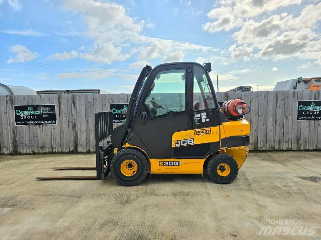 JCB TLT 30 G LPG vozíky