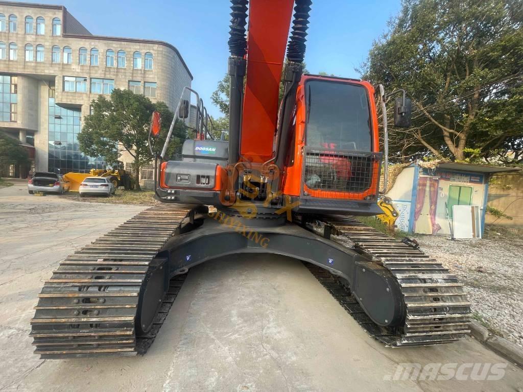 Doosan 300LC Pásové rýpadlá
