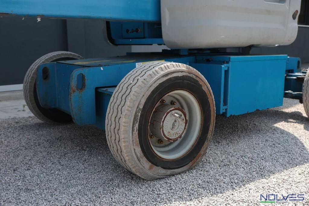 Genie Z45/25JDC Kĺbové plošiny