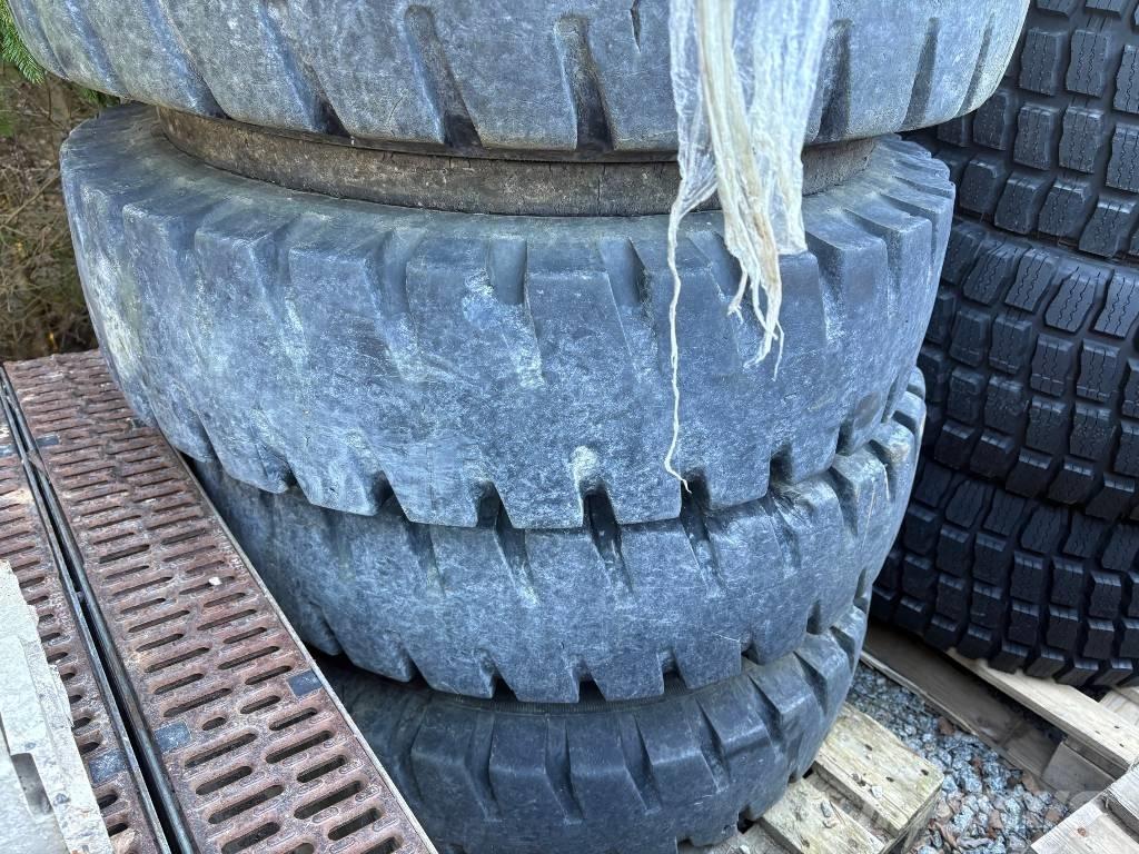 Hitachi ZX 140 W-5B Kolesové rýpadlá