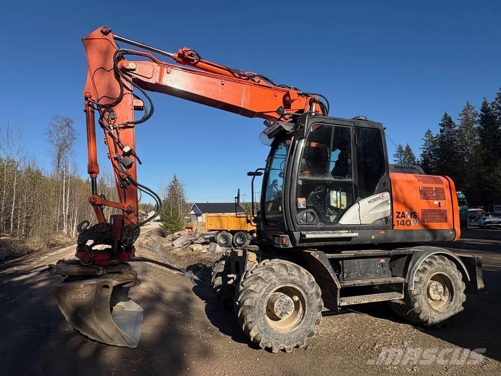 Hitachi ZX 140 W-5B Kolesové rýpadlá