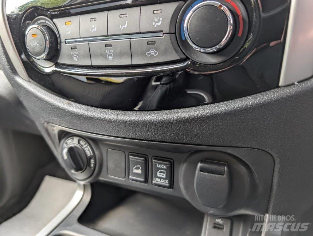 Nissan Navara Nakladacia/sklápacia bočnica