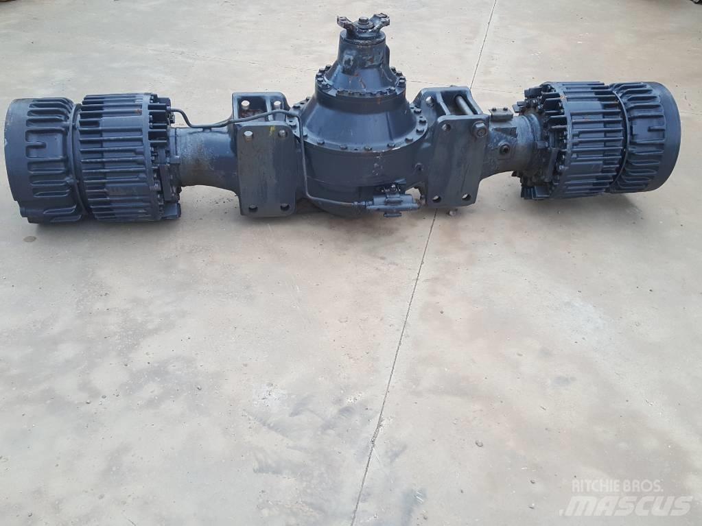 Komatsu WA500-6 Nápravy