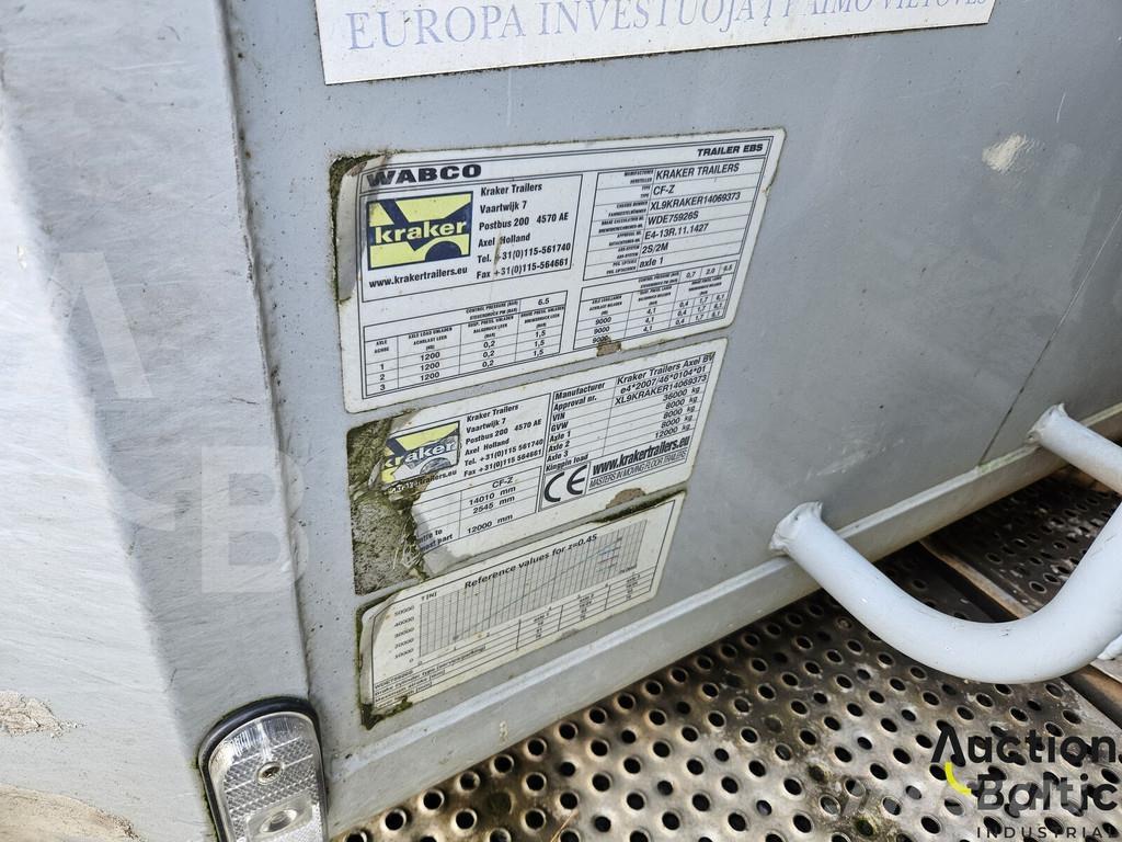 Kraker CF200 Plachtové návesy