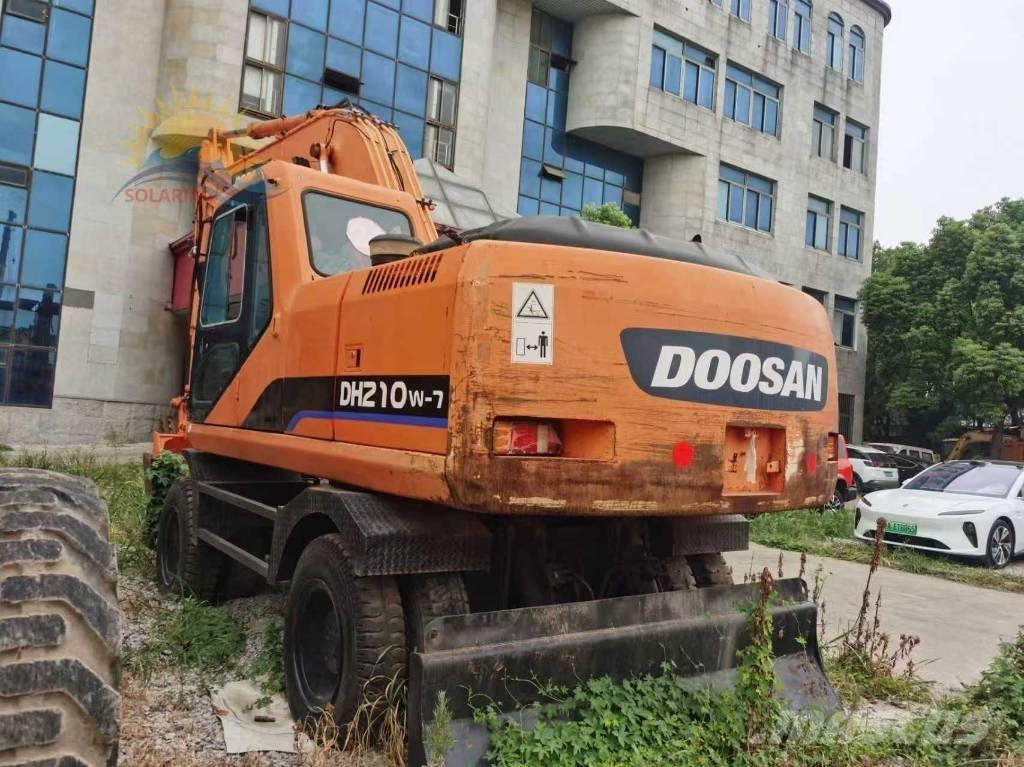 Doosan DH 210 W-7 Kolesové rýpadlá