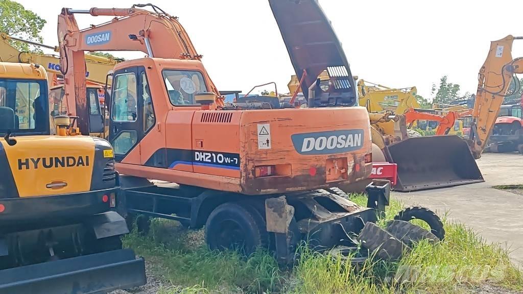 Doosan DH 210 W-7 Kolesové rýpadlá