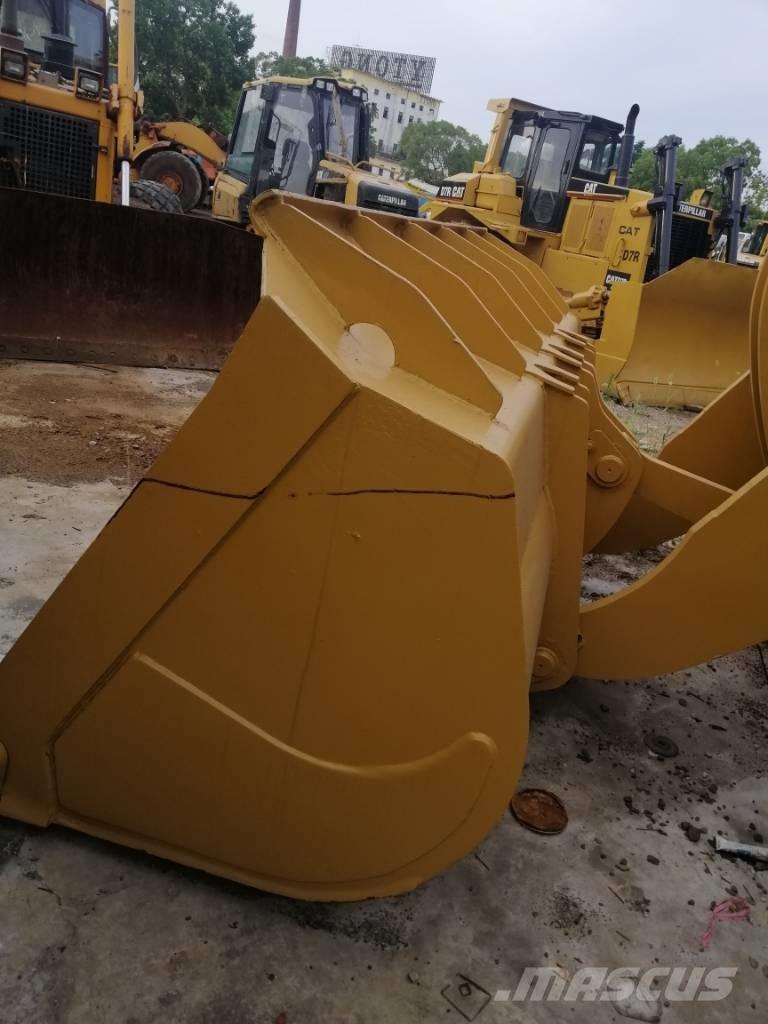 CAT 966  G Kolesové nakladače