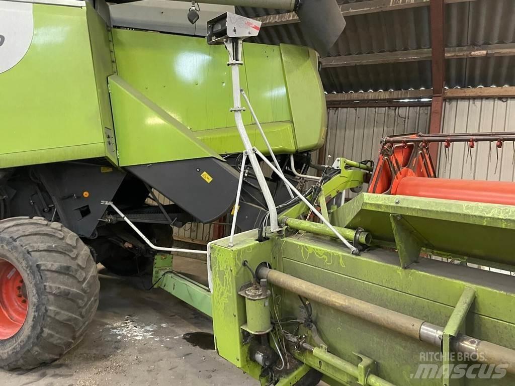 CLAAS LEXION 580 Kombinované zberacie stroje