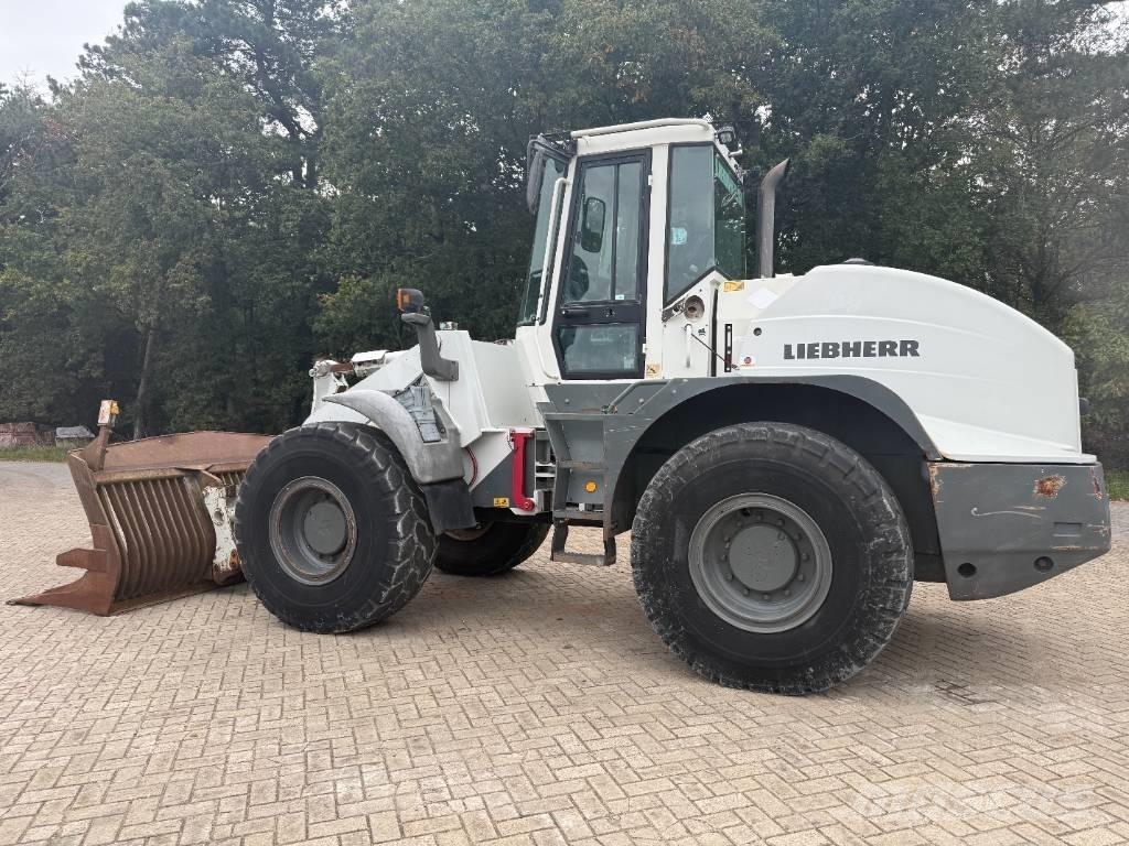 Liebherr L 538 Kolesové nakladače