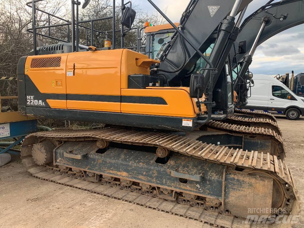 Hyundai HX220A L Pásové rýpadlá