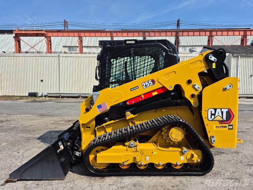 CAT 255 Šmykom riadené nakladače