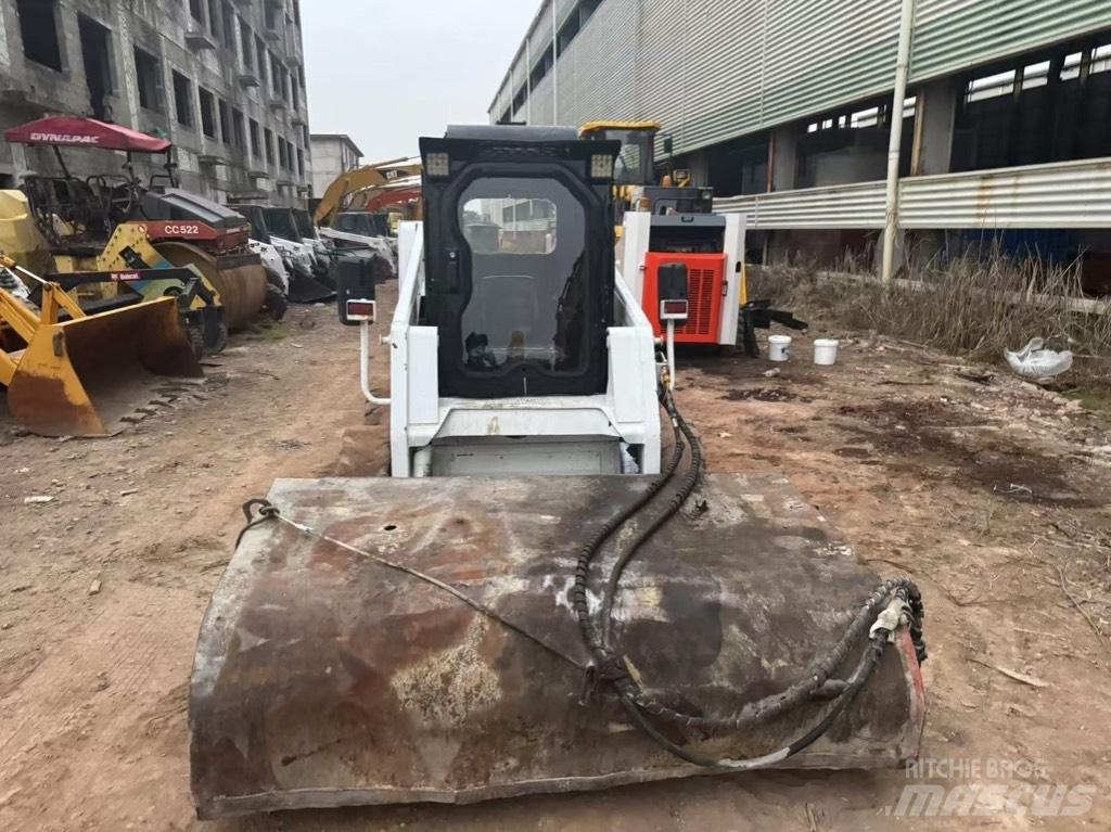  WS 60 Šmykom riadené nakladače