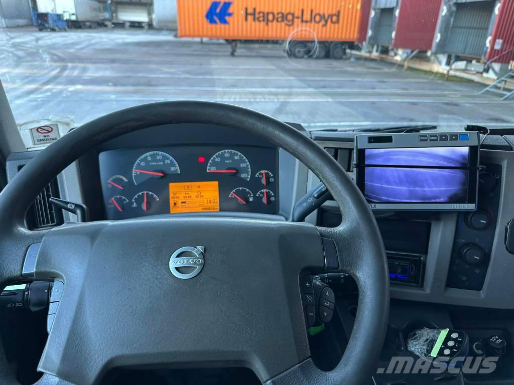 Volvo FL 240 Skriňová nadstavba