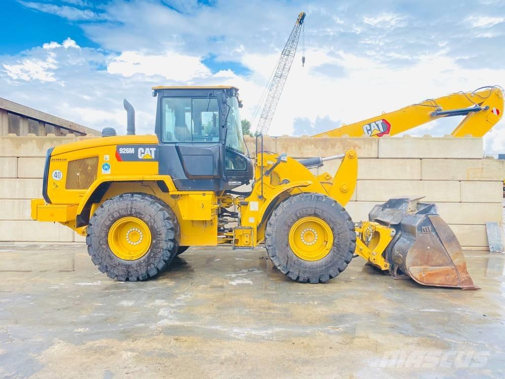 CAT 926m Kolesové nakladače