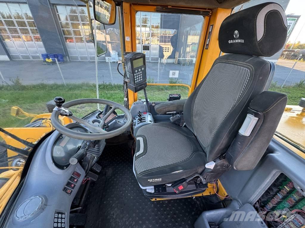 Volvo L 120 D Kolesové nakladače