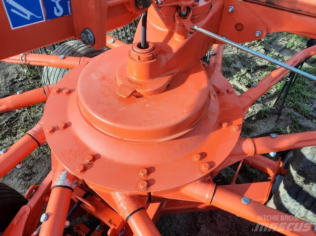 Kuhn GA6632 Riadkovače