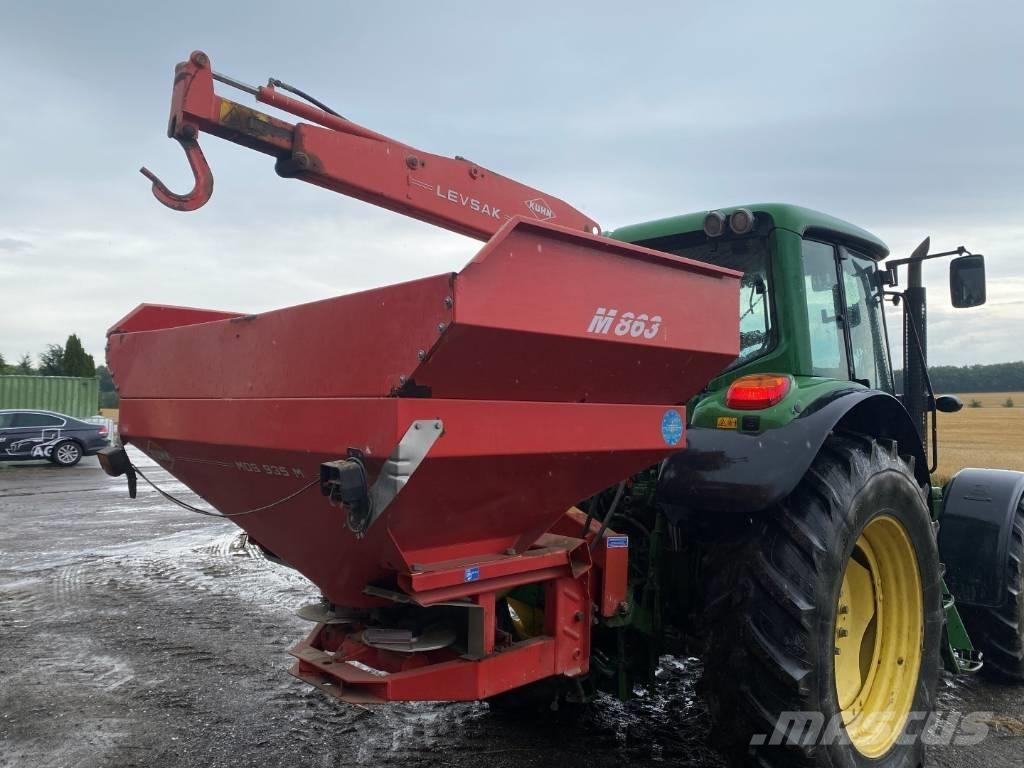 Kuhn M863 Rozmetadlá priemyselných hnojív