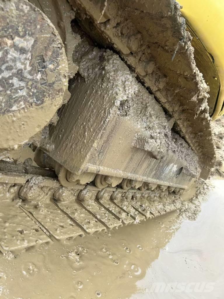 Komatsu PC 128 US Pásové rýpadlá