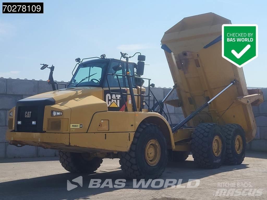 CAT 735 C Kĺbové nákladné autá