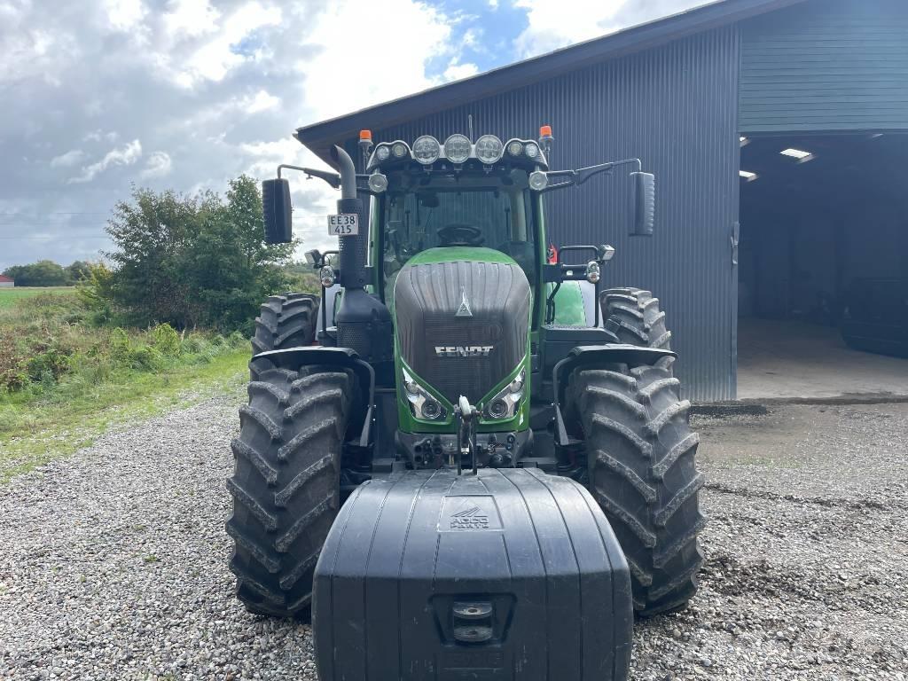 Fendt 828 Vario Traktory