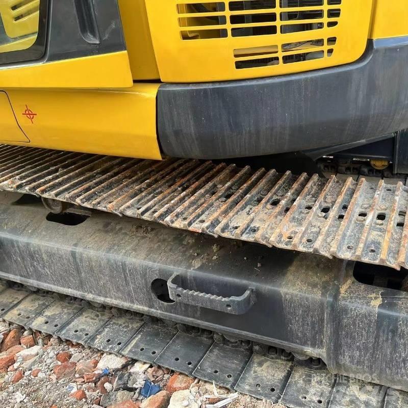 Komatsu PC 138 Pásové rýpadlá