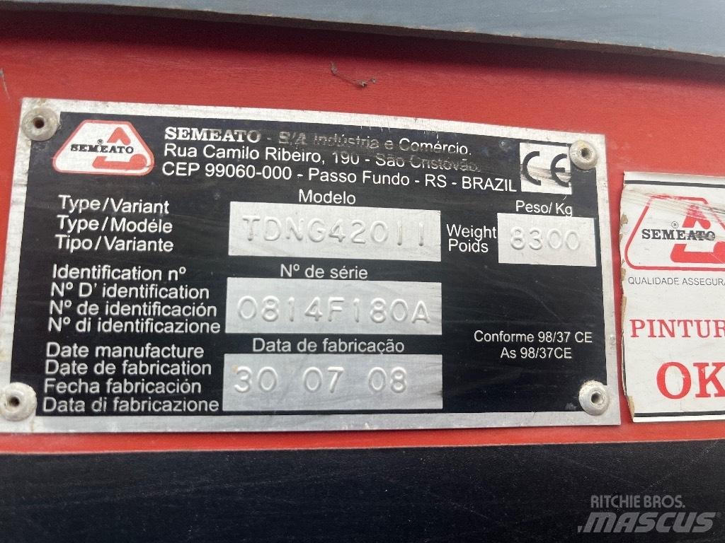 Semeato TNDG 420 Mechanické sejačky