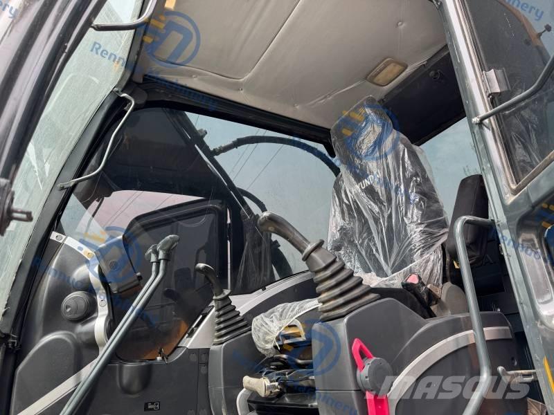 Hyundai 225 LC-9S Pásové rýpadlá