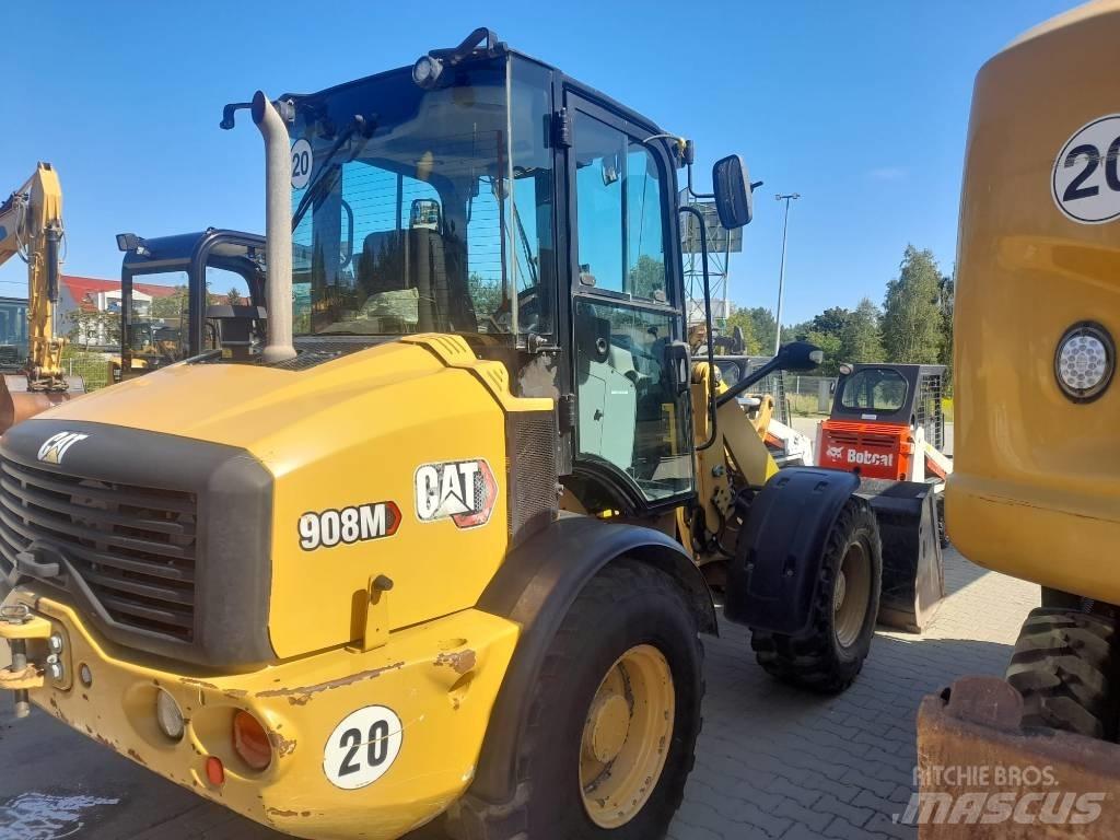 CAT 908M Kolesové nakladače