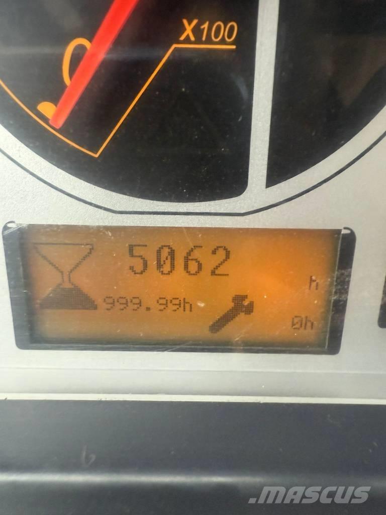 Manitou MT 1436 R Teleskopické manipulátory