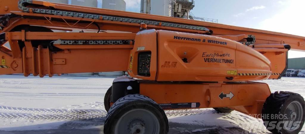 JLG 1350 AJP Kĺbové plošiny