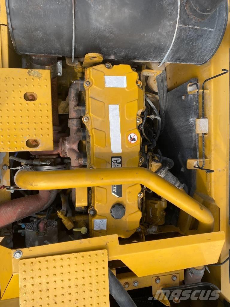 CAT 336 Pásové rýpadlá