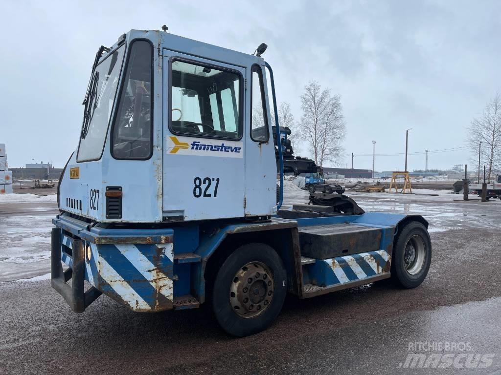 Sisu TRX181 Terminálový ťahač