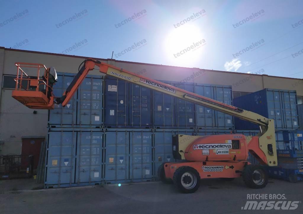 JLG 800 AJ Kĺbové plošiny