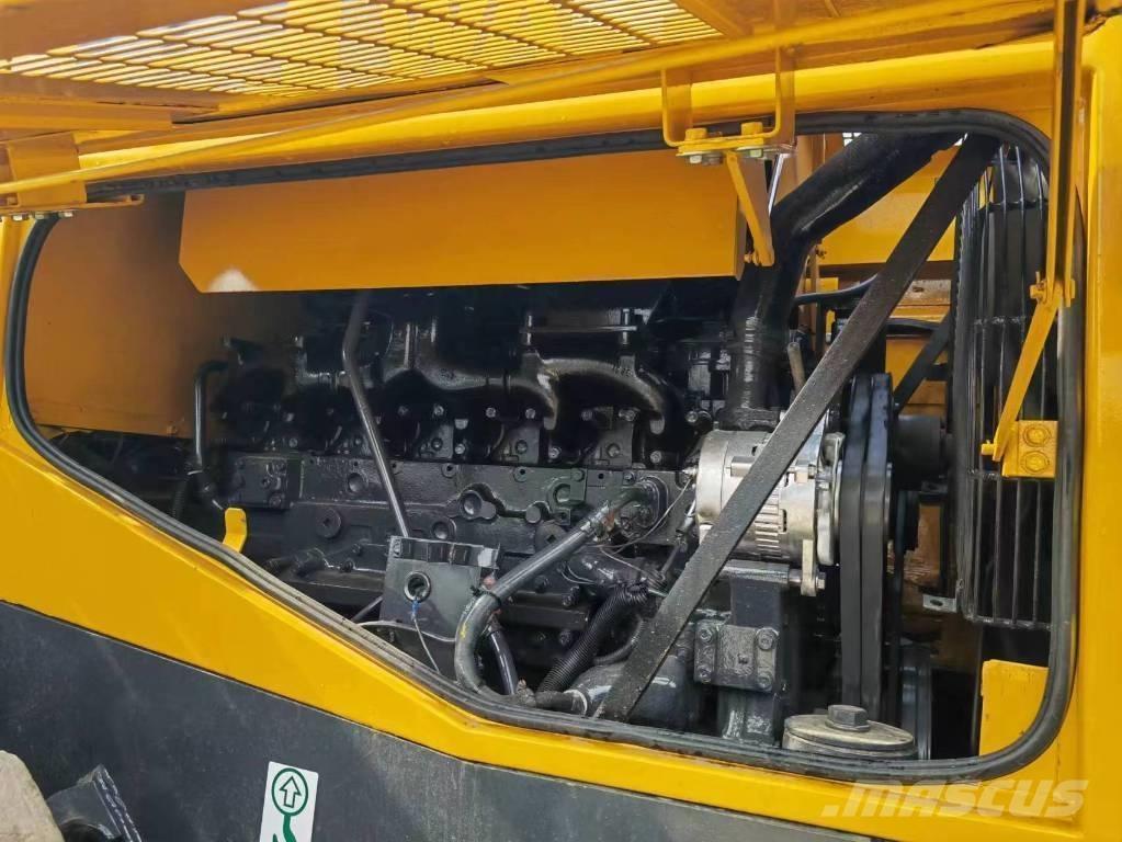 Komatsu WA 470-3 Kolesové nakladače