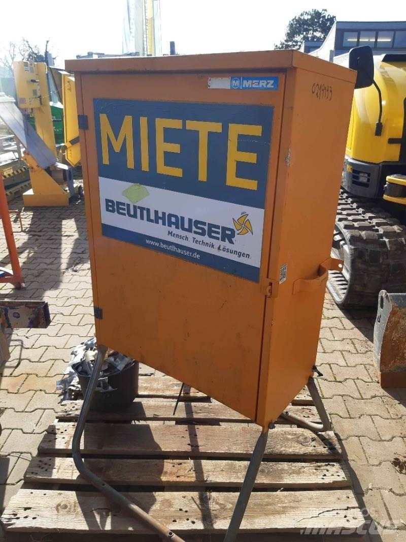 Merz V160/K/FU/BR Stavebníctvo - ostatné