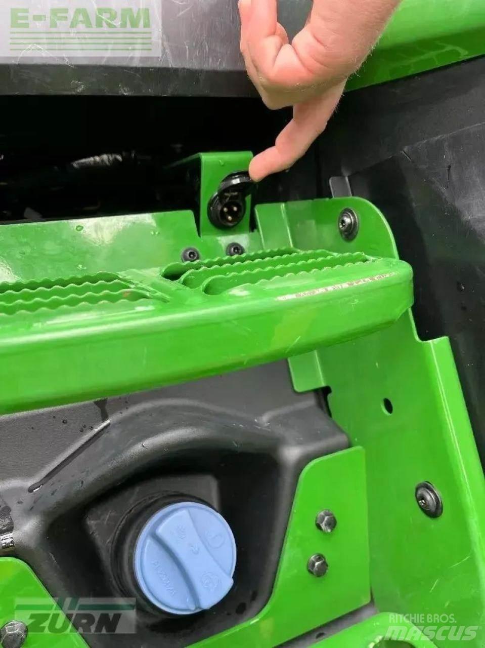 John Deere 6120m Traktory
