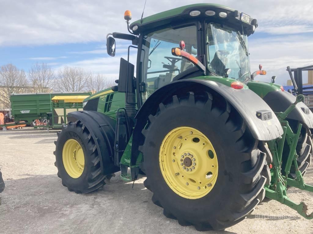 John Deere 7290R AP Traktory