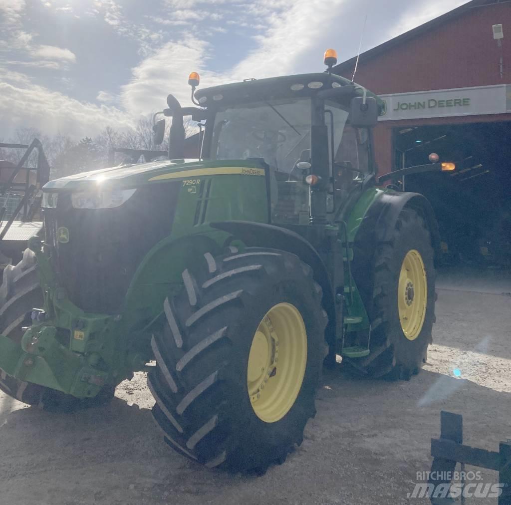 John Deere 7290R AP Traktory