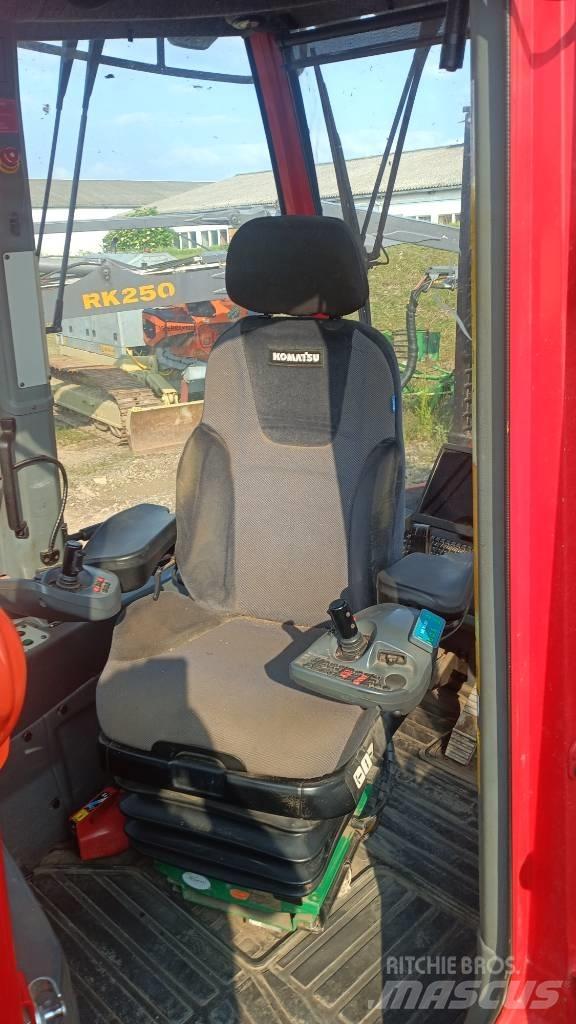 Komatsu 875 Lesné traktory
