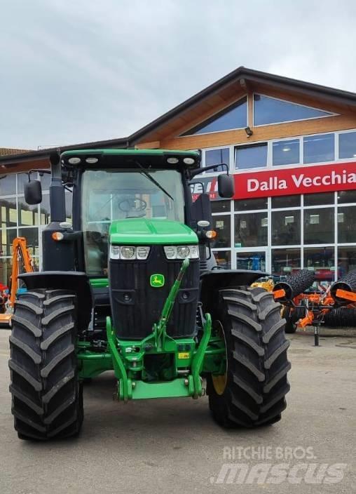 John Deere 7290 R Traktory